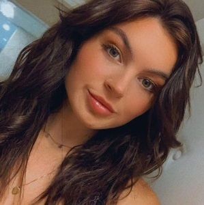 Meet your Posher, Lee